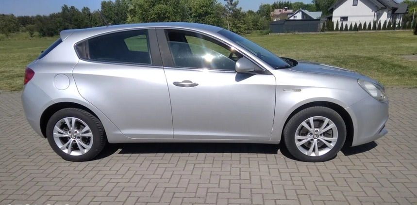 Alfa Romeo Giulietta cena 25500 przebieg: 188000, rok produkcji 2012 z Górzno małe 191